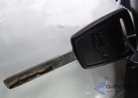 2014 Chevrolet Silverado 1500 2Lt z USA, uszkodzony, nr VIN 3GCUKREC1EG336231